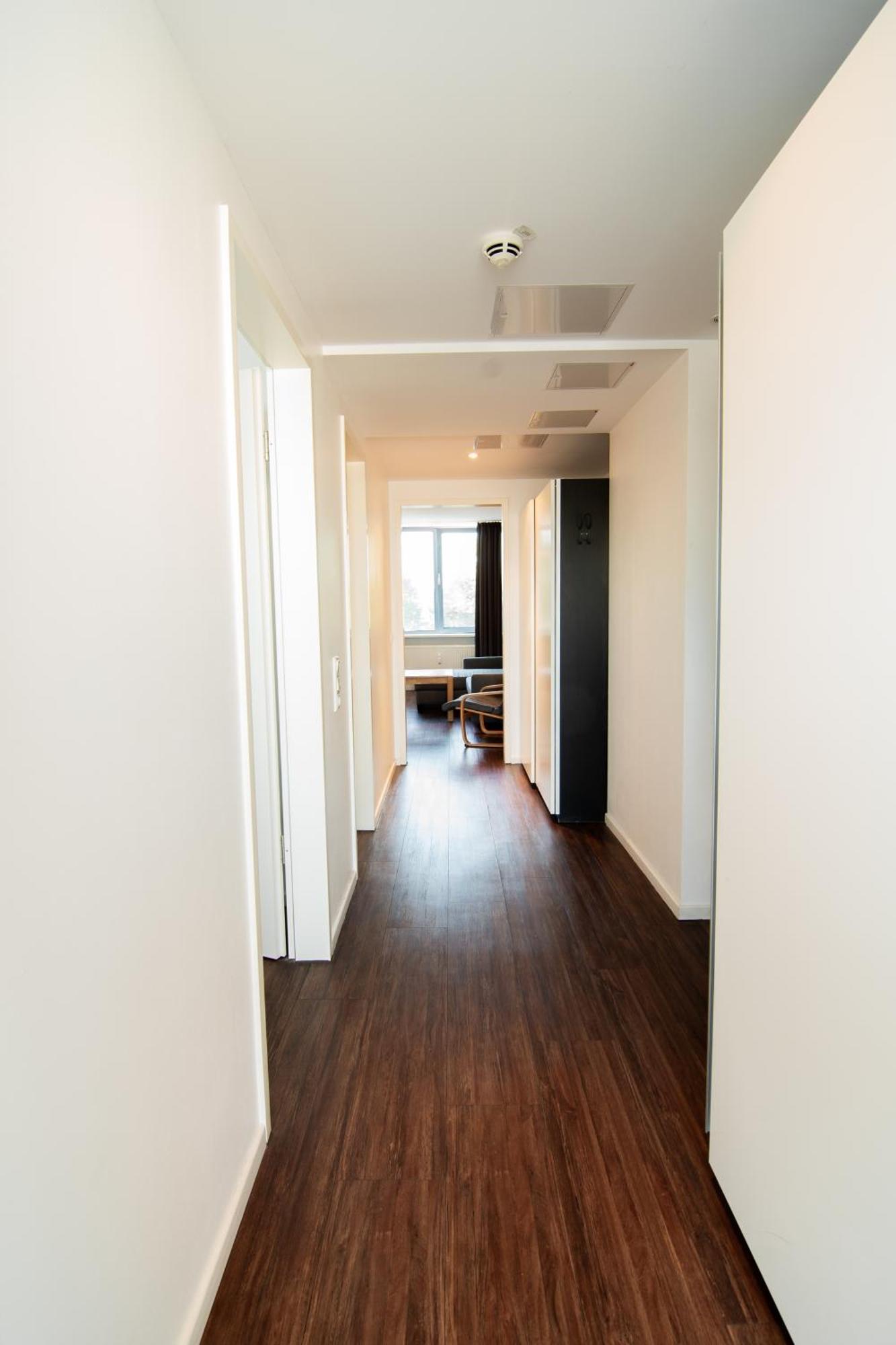 Apartments Am Suedkanal Хамбург Екстериор снимка