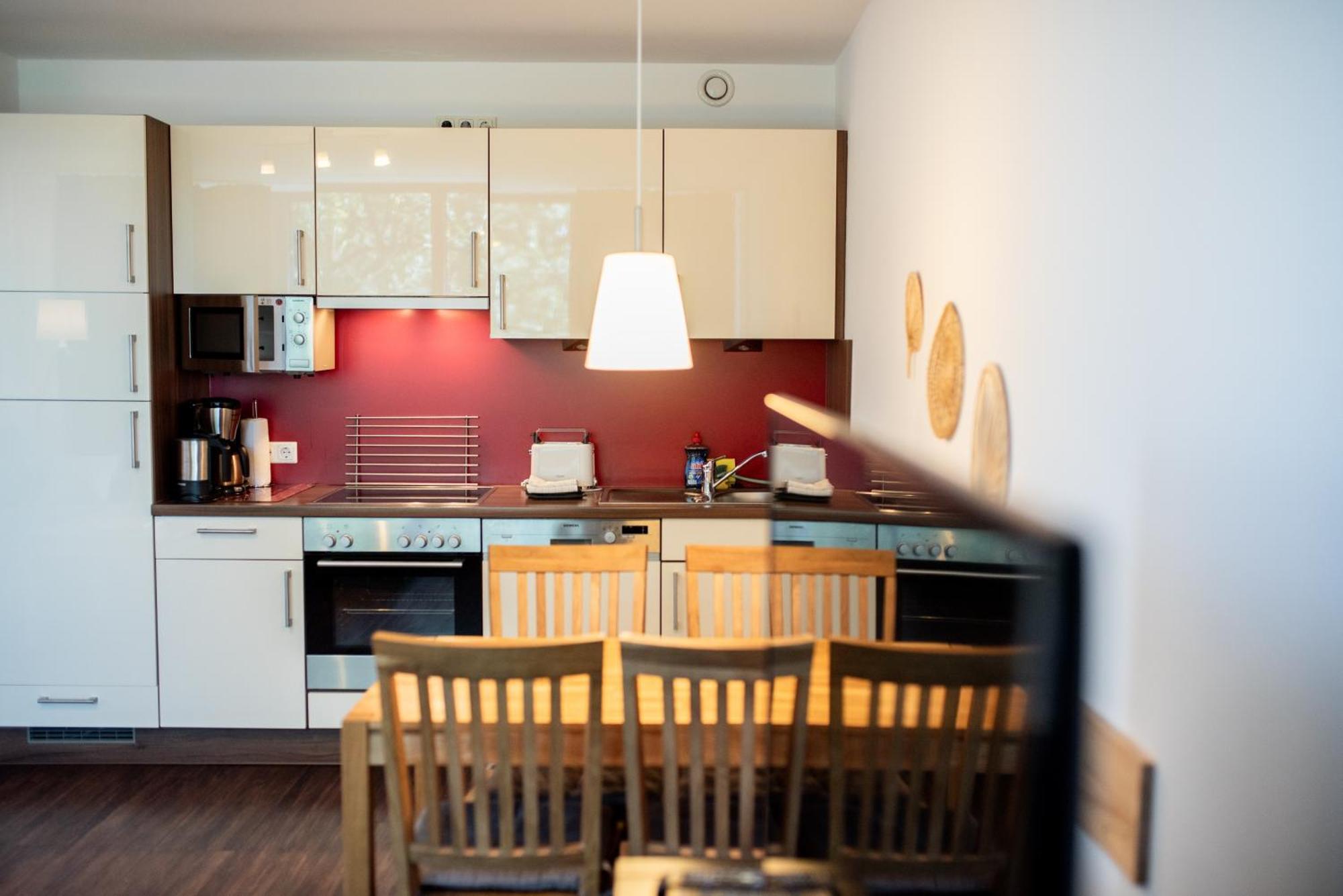 Apartments Am Suedkanal Хамбург Екстериор снимка